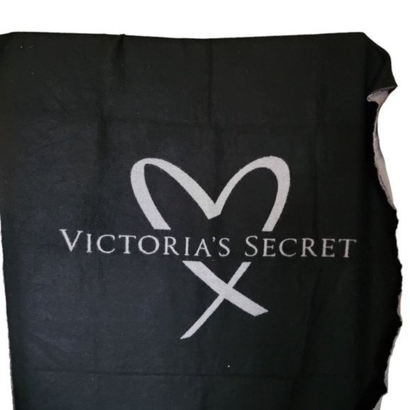 Victorias Secret Pink & Black Tattered‎ Ends One Size Throw & Decorative Blanket - Picture 3 of 11